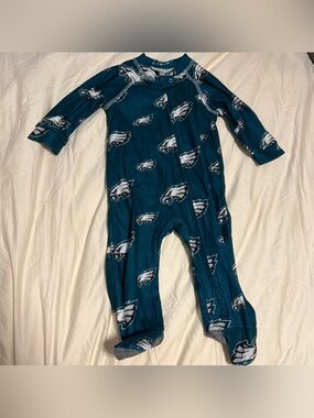 NFL Philadelphia Eagles Zipper Footie Baby 0-3